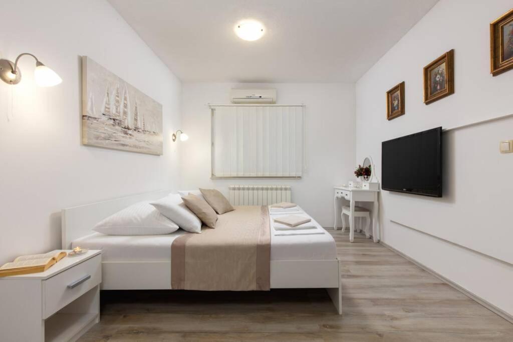 Villa Lipovac Trogir Extérieur photo