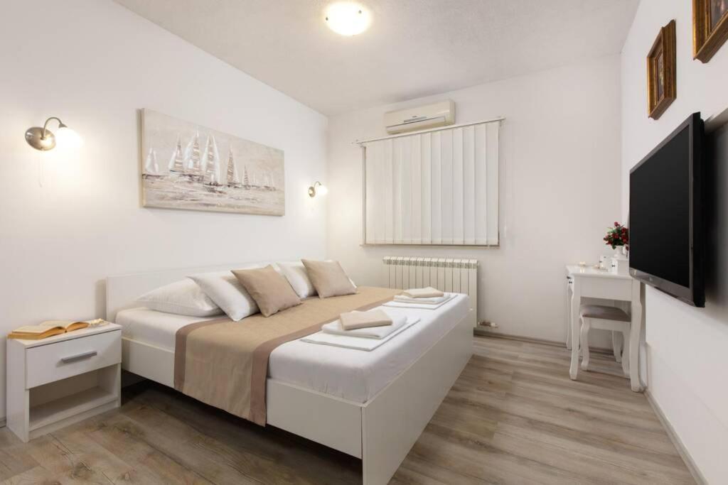 Villa Lipovac Trogir Extérieur photo